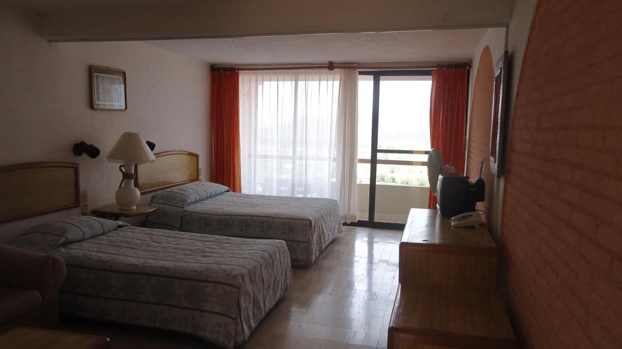 Hotel Piedras De Sol Solaris Morelos Tlaltizapán Rum bild